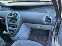 Citroen - xsara picasso - 1.8i-16v attraction - 53-rv-rv - afbeelding 21 van  22