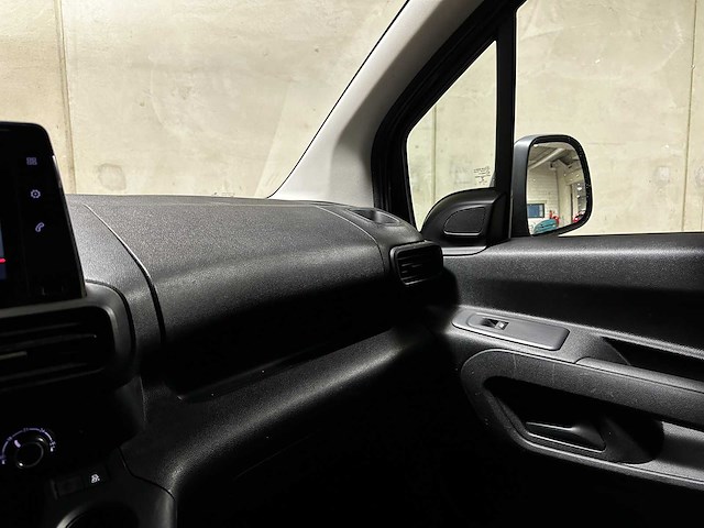 Citroen berlingo 1.6 bluehdi club 99pk 2019 (origineel-nl), v-344-zt - afbeelding 36 van  47