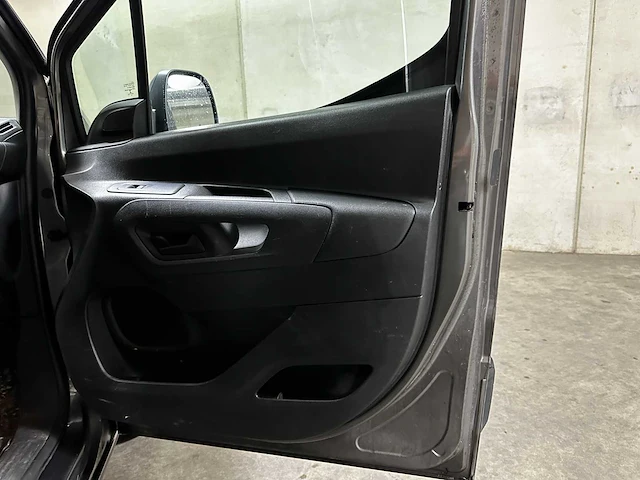 Citroen berlingo 1.6 bluehdi club 99pk 2019 (origineel-nl), v-344-zt - afbeelding 21 van  47