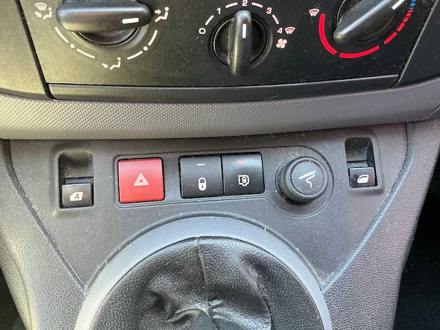 Citroen berlingo 1.6 hdi 500 club ec. bedrijfswagen - afbeelding 8 van  28