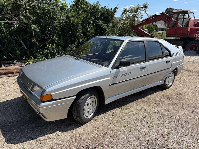 Citroen bx 1.9 gti oldtimer - afbeelding 1 van  66