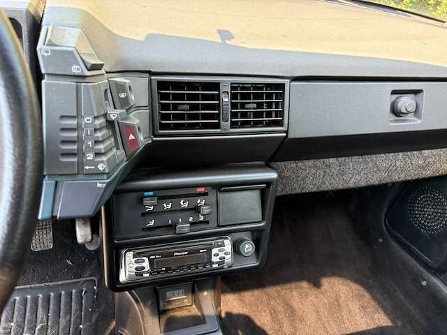 Citroen bx 1.9 gti oldtimer - afbeelding 15 van  66