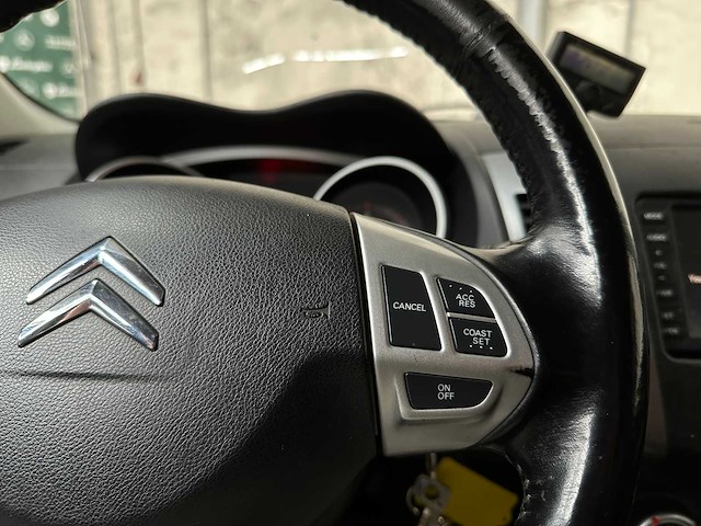 Citroen c-crosser 2.2 hdif dynamique 156pk 2008, 13-vnt-8 - afbeelding 24 van  39