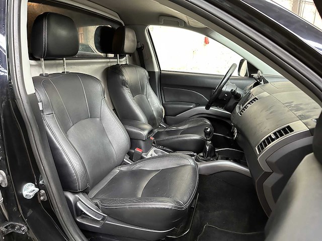 Citroen c-crosser 2.2 hdif dynamique 156pk 2008, 13-vnt-8 - afbeelding 13 van  39