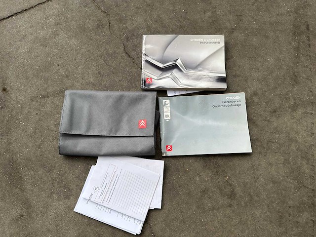 Citroen c-crosser 2.2 hdif dynamique 156pk 2008, 13-vnt-8 - afbeelding 35 van  39