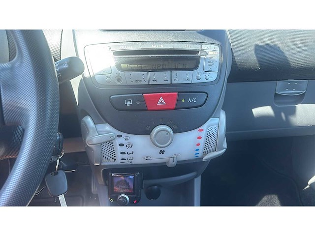 Citroen c1 1.0-12v ambiance 2009 | 39-hpg-6 i - afbeelding 8 van  14