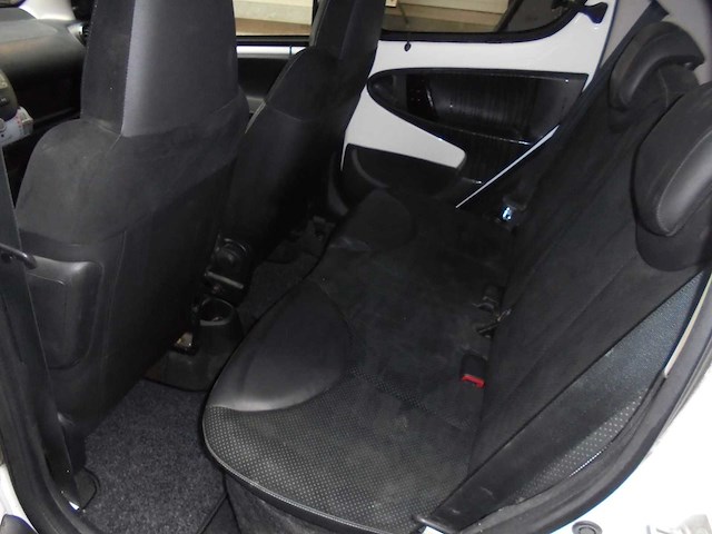 Citroen c1 1.0 exclusive , 7-kpz-58 - afbeelding 10 van  13