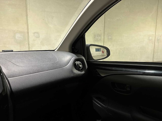 Citroen c1 1.0 vti feel 72pk 2020 (origineel-nl + 1e eigenaar), h-148-bx - afbeelding 24 van  42
