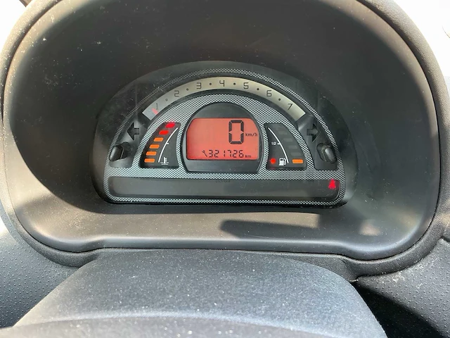 Citroen c2 1.4i vtr 08-pf-fx - afbeelding 16 van  25