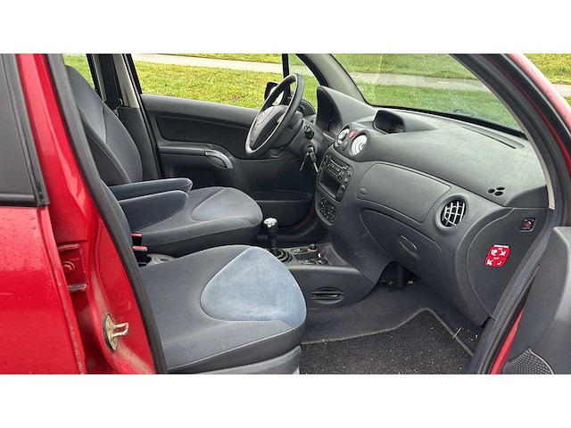 Citroen c3 1.1i différence 2004 | 99-np-pf - afbeelding 4 van  14