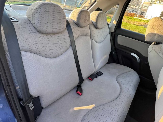 Citroen c3 1.1i ligne prestige, 72-rj-jf - afbeelding 10 van  12