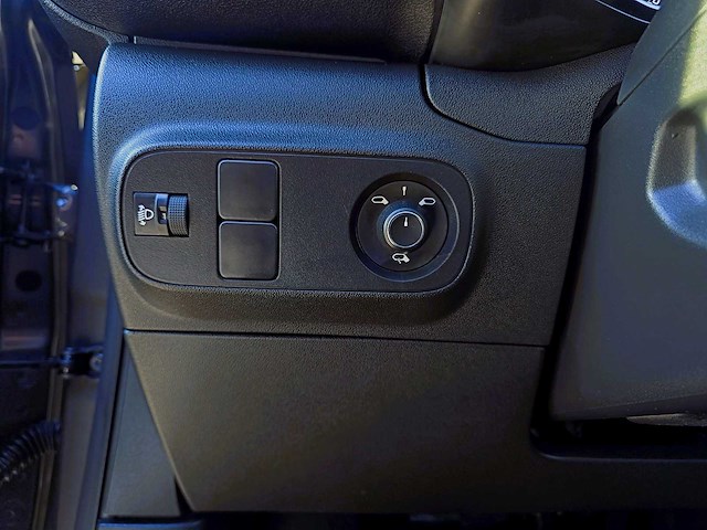 Citroen c3 1.2 pt automaat feel , gvs-12-l - afbeelding 11 van  36