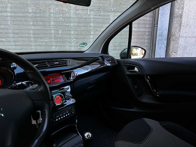 Citroen c3 1.2 puretech collection 80pk 2014 (origineel-nl), 6-xrz-07 - afbeelding 26 van  54