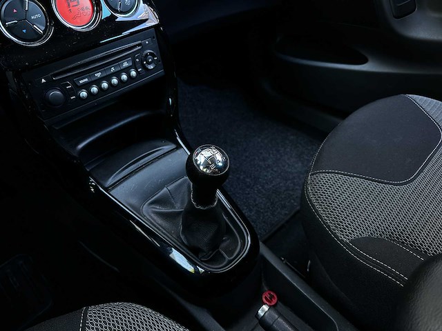 Citroen c3 1.2 puretech collection 80pk 2014 (origineel-nl), 6-xrz-07 - afbeelding 28 van  54