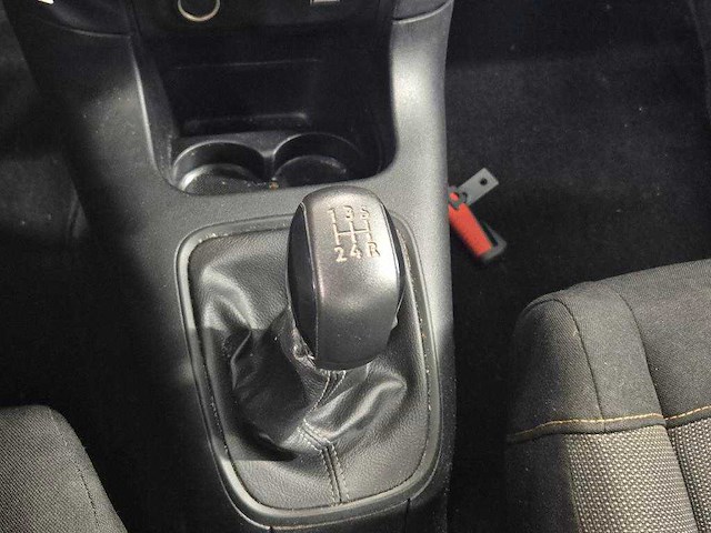 Citroen c3 1.2 puretech feel; j-780-lg - afbeelding 4 van  14