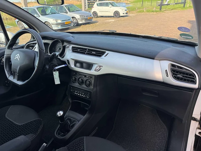 Citroen c3 1.4 vti pano dynamique 97-ndz-8^ - afbeelding 22 van  22