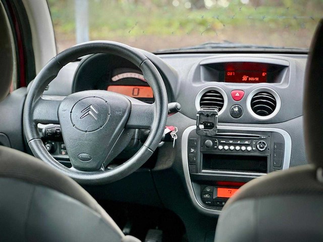 Citroen c3 1.4i ambiance, 10tnlf - afbeelding 11 van  15