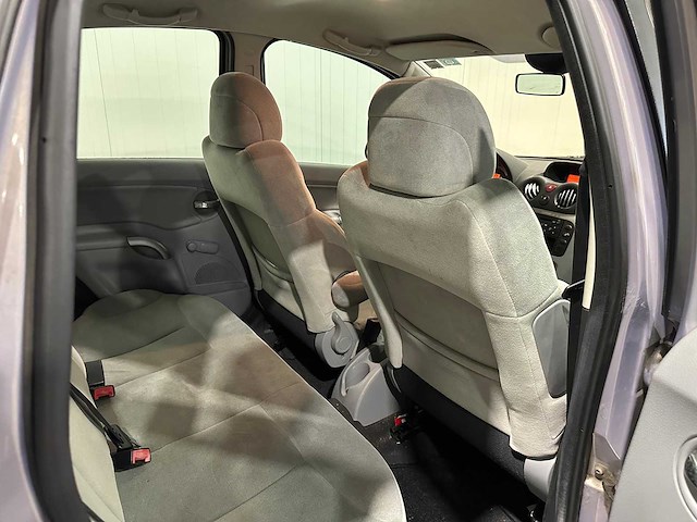 Citroen c3 1.4i exclusive automaat 77-rf-fv - afbeelding 3 van  11