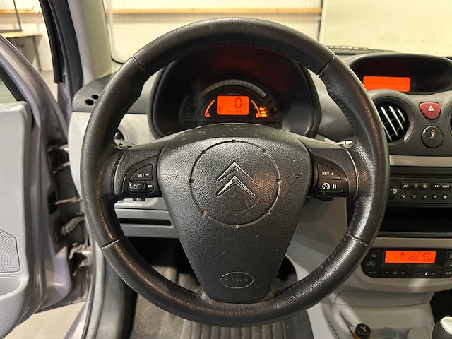 Citroen c3 1.4i exclusive automaat 77-rf-fv - afbeelding 13 van  20