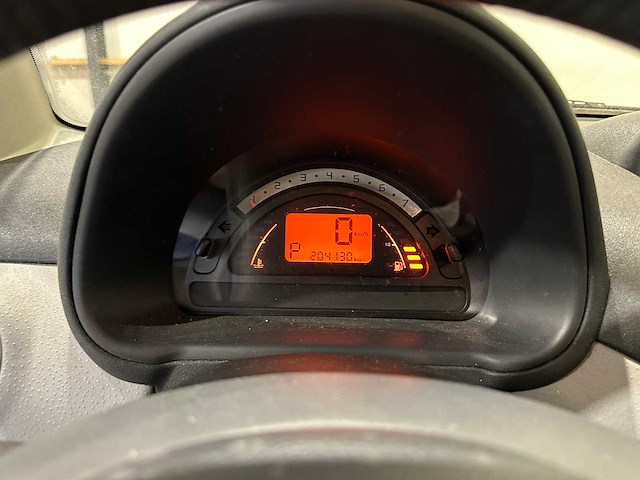 Citroen c3 1.4i exclusive automaat 77-rf-fv - afbeelding 4 van  11