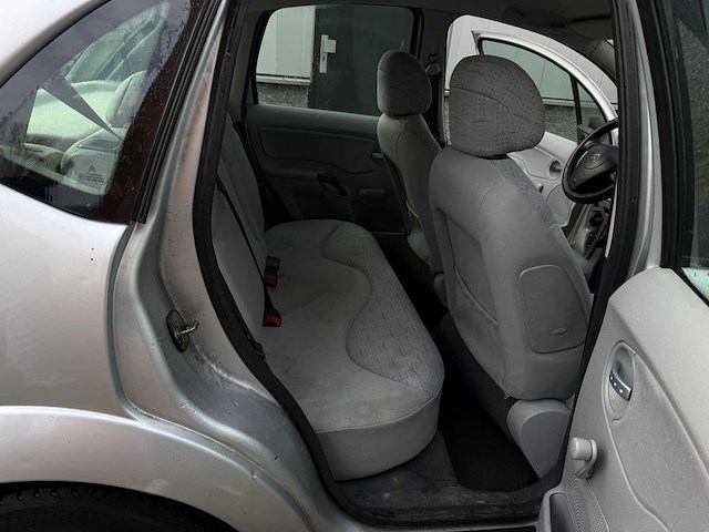 Citroen c3 1.4i ligne prestige, 33-js-jr - afbeelding 9 van  11