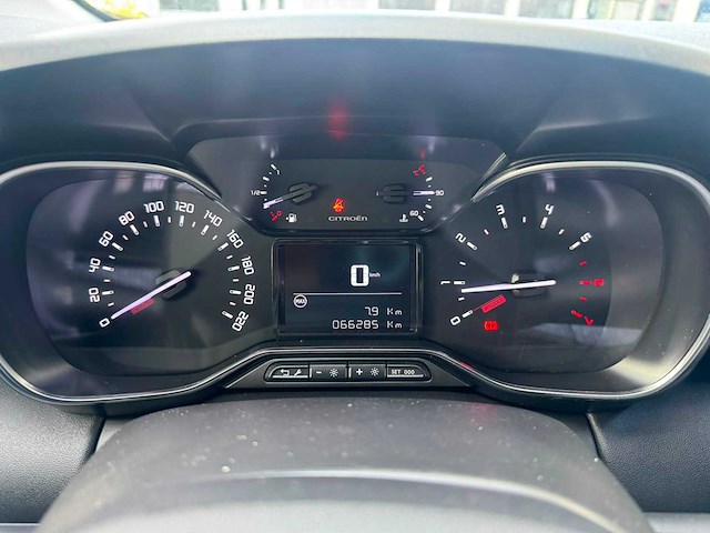 Citroen c3 aircross 1.2 turbo feel 2019 | p-510-tl i - afbeelding 18 van  23