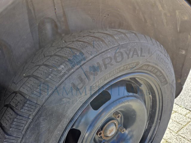 Citroen c3 c3 1.2i puretech highlight s&s (eu6.2) 83, 2020 - afbeelding 28 van  36