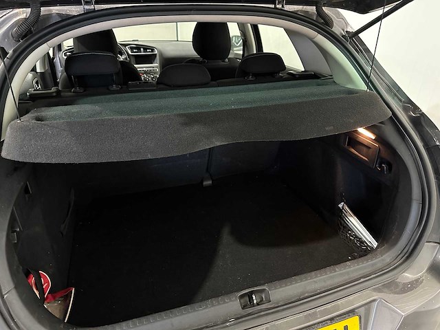 Citroen c4 1.2 puret. shine zk-826-h - afbeelding 14 van  21