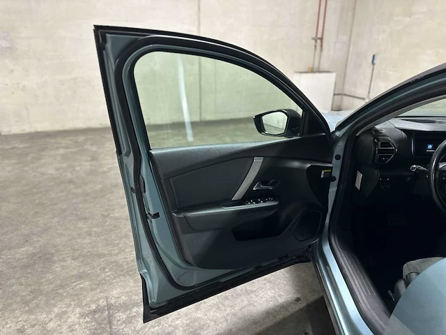 Citroen c4 1.2 puretech shine 131pk 2021, t-016-bx - afbeelding 17 van  45
