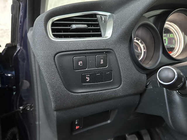 Citroen c4 1.2 puret.feel coll. 110pk 2016, rk-602-v - afbeelding 10 van  39