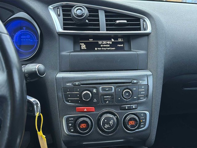 Citroen c4 1.6 vti exclusive 2011 | gn-326-r i - afbeelding 13 van  33