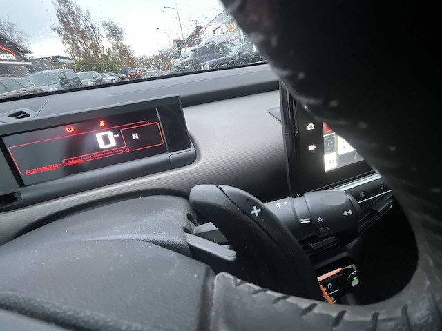 Citroen c4 cactus 1.2 e-vti feel 2015 | gb-802-p - afbeelding 17 van  27