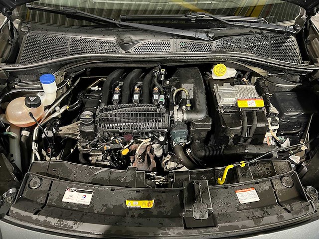 Citroen c4 cactus 1.2 e-vti shine, 9-xdg-83 - afbeelding 11 van  17