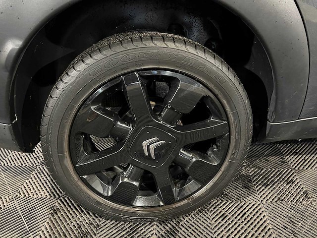Citroen c4 cactus 1.2 e-vti shine, 9-xdg-83 - afbeelding 14 van  17