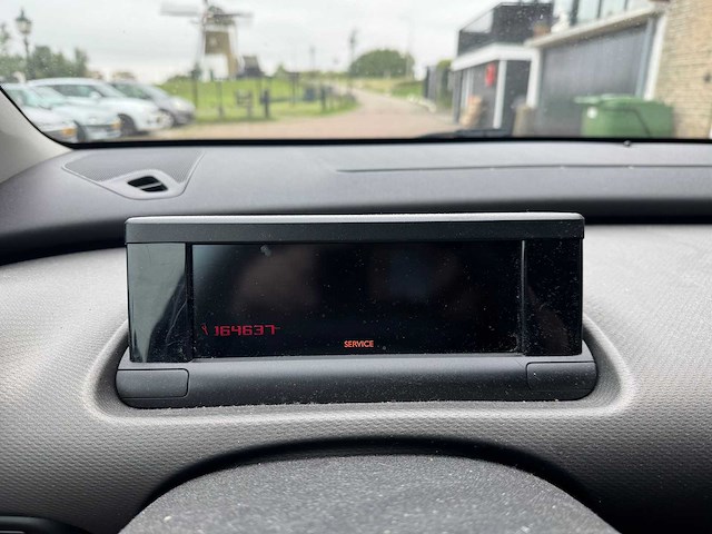 Citroen c4 cactus 1.2 e-vti shine automaat 1-xdh-03 - afbeelding 16 van  27