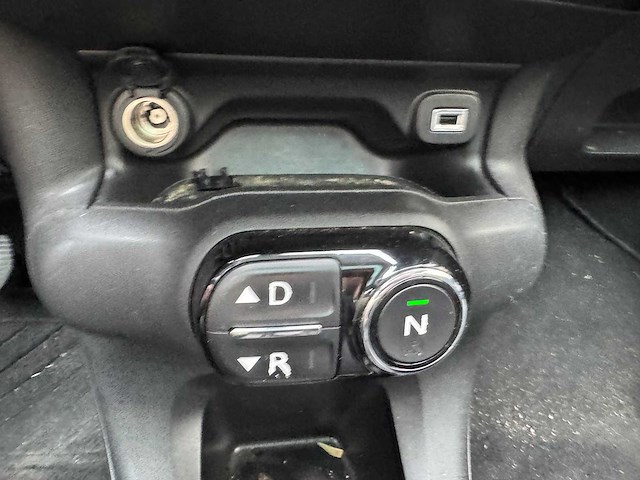 Citroen c4 cactus 1.2 e-vti shine automaat 1-xdh-03 - afbeelding 20 van  27