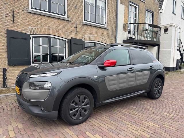 Citroen c4 cactus 1.2 e-vti shine automaat 1-xdh-03 - afbeelding 12 van  27