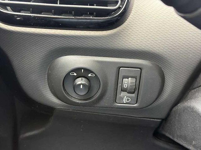 Citroën c4 cactus 1.2 puretech business | n-310-rb - afbeelding 10 van  33