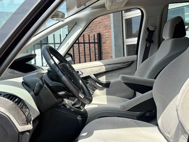 Citroen c4 picasso 1.8-16v ambiance 5p., 17-zr-br - afbeelding 2 van  8