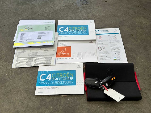 Citroen c4 spacetourer 1.2 puretech s&s feel 5d 131pk 2018 (7-persoons) - afbeelding 21 van  26