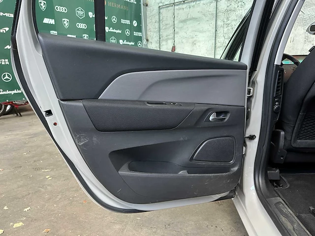 Citroen c4 spacetourer 1.2 puretech s&s feel 5d 131pk 2018 (7-persoons) - afbeelding 30 van  38