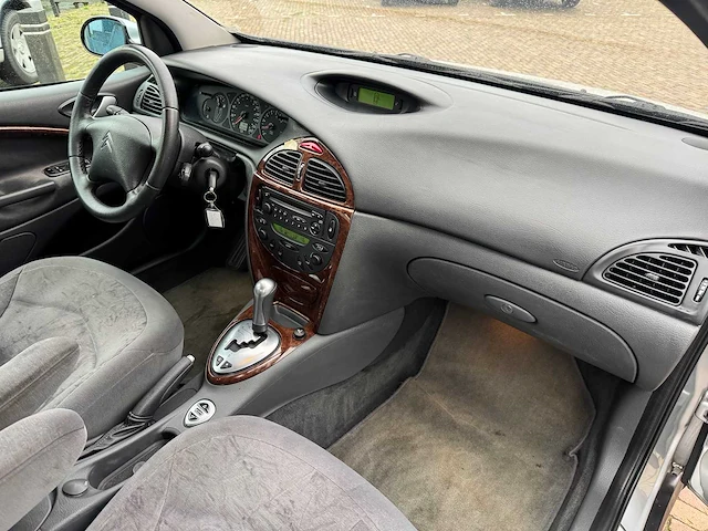 Citroen c5 2.0-16v exclusive automaat 42-jz-nj - afbeelding 19 van  20