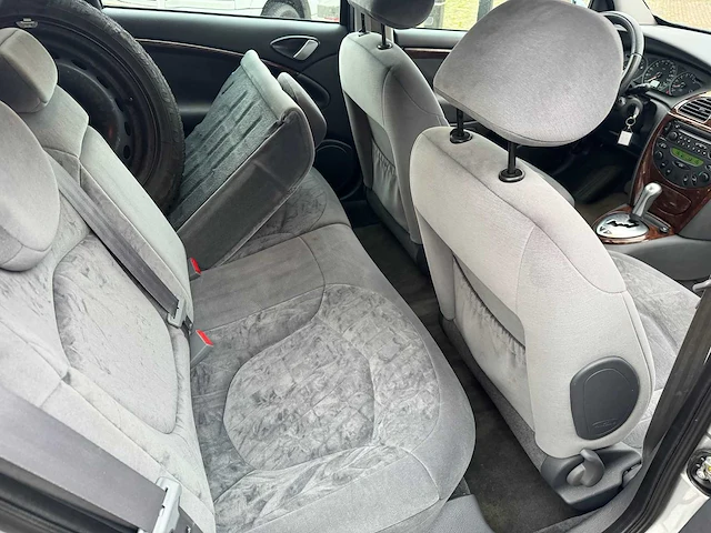 Citroen c5 2.0-16v exclusive automaat 42-jz-nj - afbeelding 20 van  20