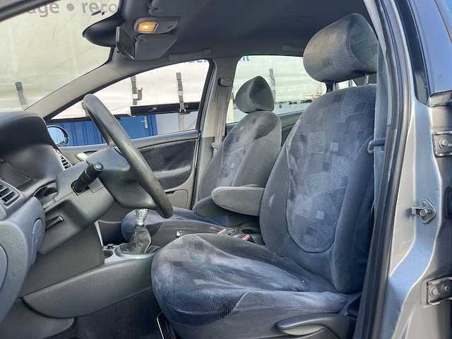 Citroen c5 2.0-16v ligne prestige 2001 | 43-gv-vj - afbeelding 15 van  20