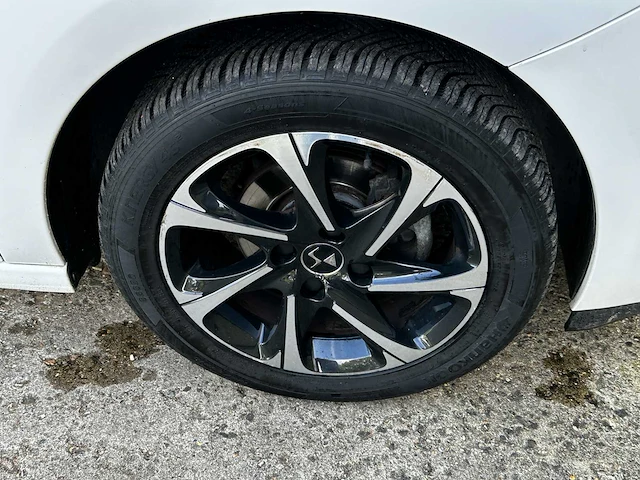 Citroën ds 3 1.2 puretech ultra prestige 110pk 2016 (automaat), z-012-ks - afbeelding 36 van  57