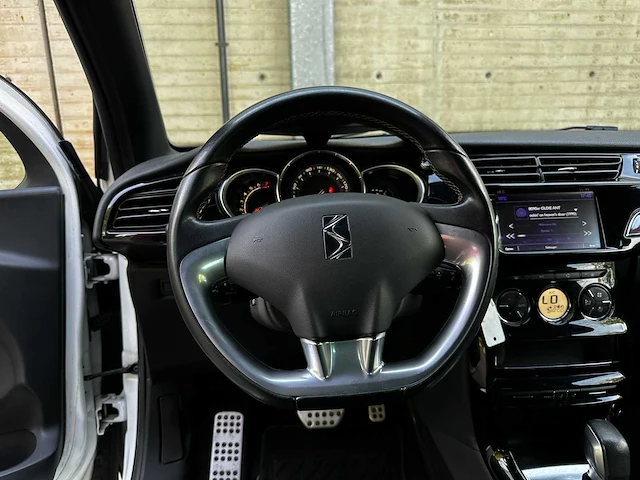 Citroën ds 3 1.2 puretech ultra prestige 110pk 2016 (automaat), z-012-ks - afbeelding 21 van  57