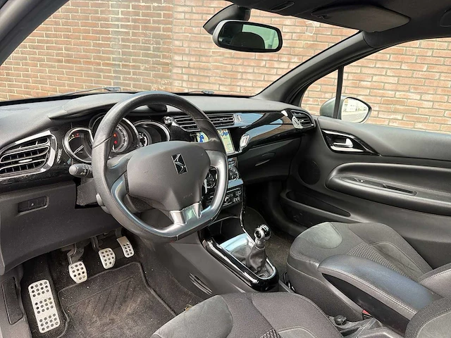 Citroën ds3 1.2 vti so chic | 7-tdn-20 - afbeelding 15 van  26