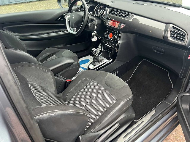 Citroen ds3 1.6 thp sport chic, 4-xst-65 - afbeelding 16 van  24