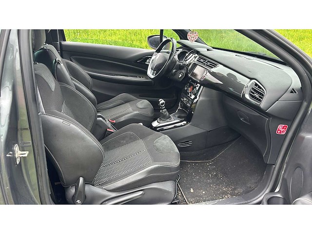 Citroën ds3 1.6 turbo sport chic | zl-004-p i - afbeelding 2 van  13