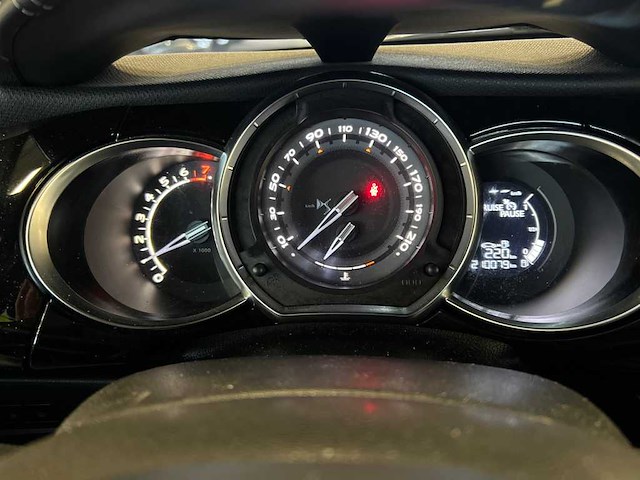 Citroen ds3 162pk sport chic turbo; kg-270-r - afbeelding 2 van  8